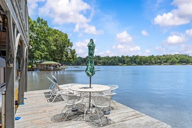 Dollbaby turnkey lake property! SUPERB LOCATION! Just bring your - photo 48