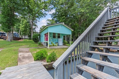 Dollbaby turnkey lake property! SUPERB LOCATION! Just bring your - photo 49