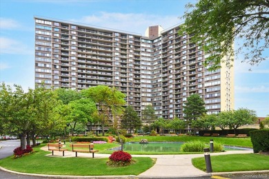 Spacious 1 bedroom unit with an urban vibe that features many - photo 1
