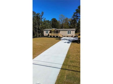 Lake Sinclair Home For Sale in Eatonton Georgia