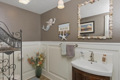 Stunning 2 story home on Lake Kampeska - photo 11