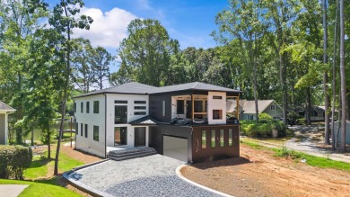 Lake Home For Sale in Eatonton, Georgia