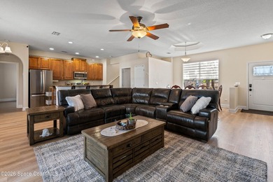 Custom Built and Absolutely Stunning pool home on a corner - photo 6