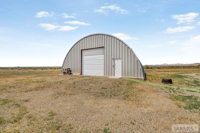 Tucked at the end of a private road in the breathtaking Lost - photo 45