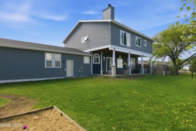 Stunning 2 story home on Lake Kampeska - photo 24