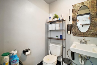 Located off of Kurt St. and Hwy 441 in Eustis, Kurt St. Plaza - photo 14