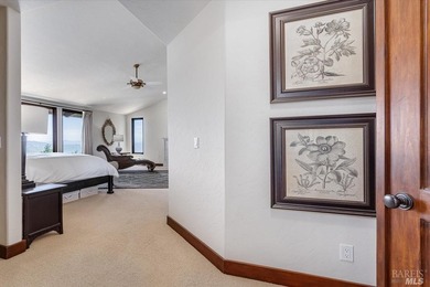 Experience luxurious Napa Valley living in this completely - photo 30