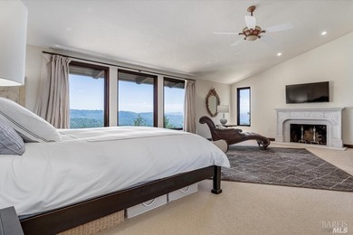 Experience luxurious Napa Valley living in this completely - photo 33