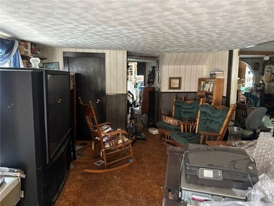 Opportunity Knocking! 4 bedroom and 1 and 1/2 bath home at 50 - photo 36