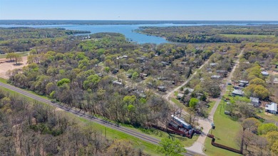 WATERFRONT PROPERTY ON LAKE FORK! Are you looking for a serene - photo 36