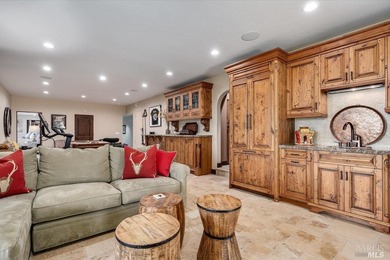 Experience luxurious Napa Valley living in this completely - photo 45