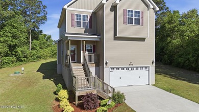 Welcome to Vista Cay Village! A quiet community situated just - photo 3