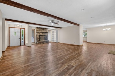 Meticulously updated and mechanically sound home in a private - photo 15