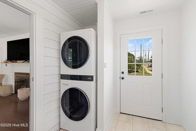 Classic cottage located in Morehead City, just a few blocks from - photo 18