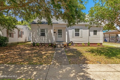 Classic cottage located in Morehead City, just a few blocks from - photo 23