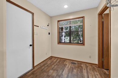 Meticulously updated and mechanically sound home in a private - photo 24