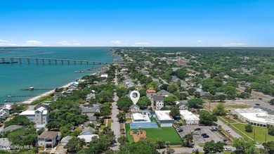 Classic cottage located in Morehead City, just a few blocks from - photo 26