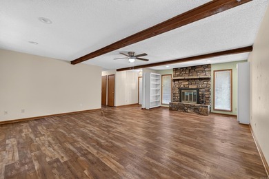 Meticulously updated and mechanically sound home in a private - photo 29