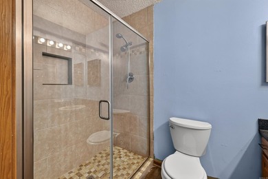 Meticulously updated and mechanically sound home in a private - photo 34