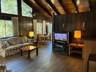 Nestled among the pines of Crestline, this charming mountain - photo 7