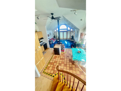 Exquisite Lakefront Retreat on Flathead Lake! Just in time for - photo 8