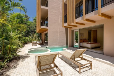 Aflora's 3-bedroom Garden Home at the Magic Apartment Towers in - photo 3