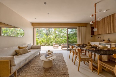 Aflora's 3-bedroom Garden Home at the Magic Apartment Towers in - photo 7