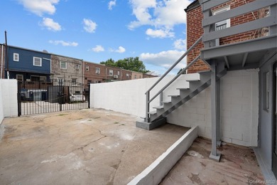 Space, style & modern luxury come together at 252 East 86 Street - photo 11