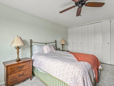 Bright and beautifully updated 2-bedroom move-in ready co-op in - photo 12