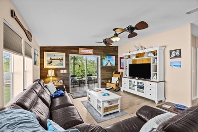 Florida living at its finest in this fully updated Presidents - photo 13