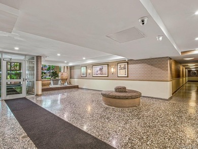 Bright and beautifully updated 2-bedroom move-in ready co-op in - photo 19