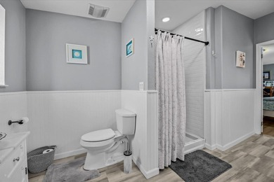 Florida living at its finest in this fully updated Presidents - photo 20