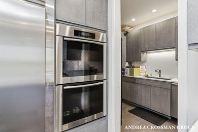 Designed by RS Design Studio of Chicago and built in 2014, with - photo 22
