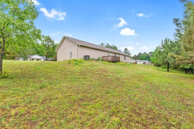 Like New 3BR 2Bath open for plan large closets and spacious - photo 24