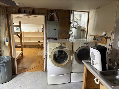 Tarsney Lake house on 4 lots! Cash only as this is more like a - photo 25