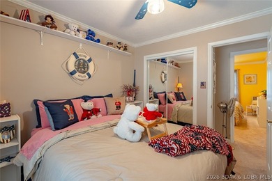 Gentle lot. Easy steps. Big view. If you've been waiting for - photo 40