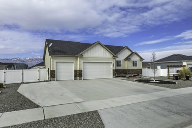 Great Salt Lake Home For Sale in Grantsville Utah