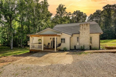Lake Home For Sale in Eatonton, Georgia