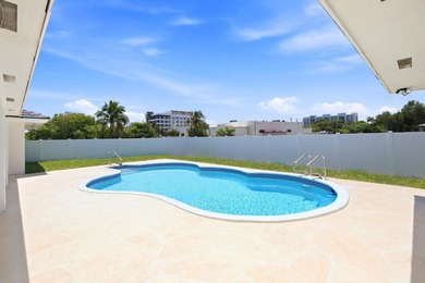 Welcome to this exceptional 4-bedroom, 3.5-bathroom - photo 20