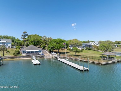 Experience coastal-style living in this expansive 4,000+ sq. ft - photo 4