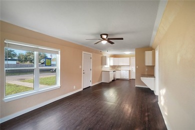 Welcome home to Carroll Lane Park #2 Subdivision. This two - photo 6