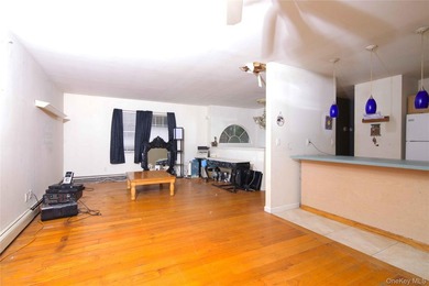 Generous layout with room for extended living, this spacious - photo 7