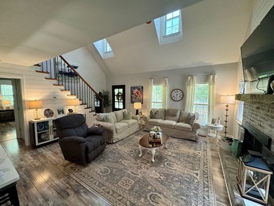 Welcome to 202 Commodore Drive in North Baldwin! This beautiful - photo 17