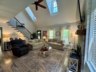 Welcome to 202 Commodore Drive in North Baldwin! This beautiful - photo 18