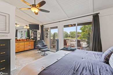Beautifully updated 2-bedroom, 3-bath two-story end-unit condo - photo 21