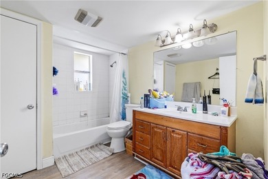 Looking for Space? This is the one. 4 Bedroom, 3 Bath + a Den - photo 22
