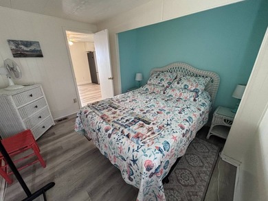 Beautifully upgraded 3 bedroom, 2 bath manufactured home located - photo 22