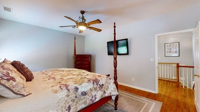 Tucked away on 6.5 beautiful acres, this one-owner traditional - photo 26