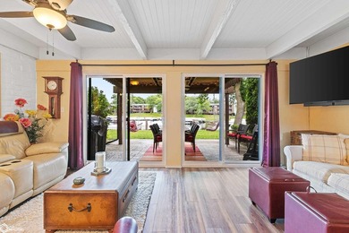 Beautifully updated 2-bedroom, 3-bath two-story end-unit condo - photo 28