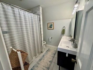 Welcome to 202 Commodore Drive in North Baldwin! This beautiful - photo 32